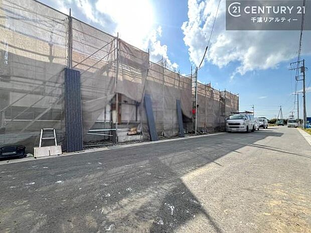 当日のご内覧も随時承っております!店舗駐車場完備&お子さまも楽しく過ごせるキッズスペースあり!ぜひご家族そろってお気軽にお越しください!