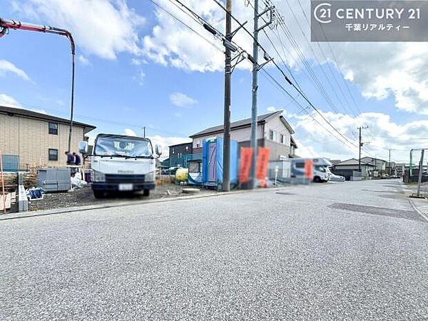 周辺環境や、お客様のご希望に合った物件も一緒にご案内を致します。住宅ローンアドバイザーによるご相談も承ります。当社はお問い合わせに即対応します!お待たせしません!