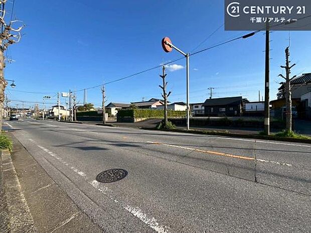 周辺環境や、お客様のご希望に合った物件も一緒にご案内を致します。住宅ローンアドバイザーによるご相談も承ります。当社はお問い合わせに即対応します!お待たせしません!