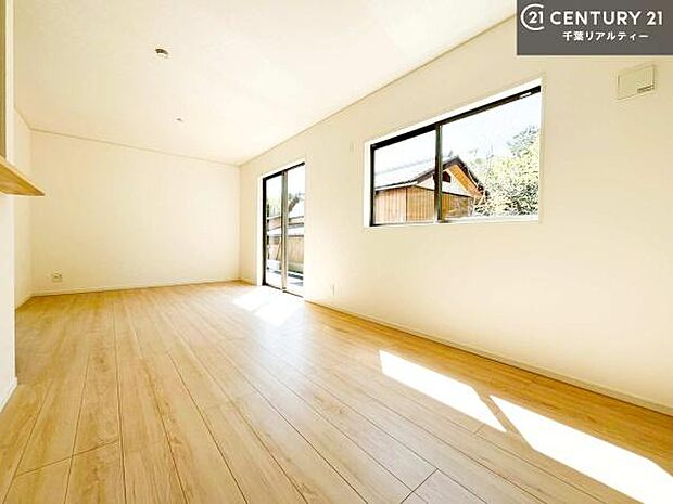 心地良いリビングは家族が自然と集まります。家族団欒の時間が増えそうです。ご家族と、より一層充実した時間を過ごせそうですね。