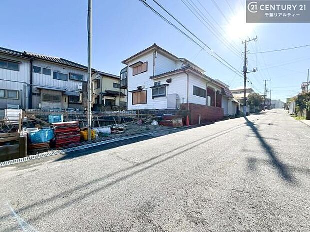 周辺環境や、お客様のご希望に合った物件も一緒にご案内を致します。住宅ローンアドバイザーによるご相談も承ります。当社はお問い合わせに即対応します！お待たせしません！