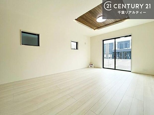 心地良いリビングは家族が自然と集まります。家族団欒の時間が増えそうです。ご家族と、より一層充実した時間を過ごせそうですね。(施工例)