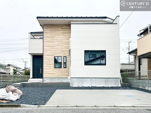 物件探しのご条件・ご要望・ご質問など、何なりと弊社スタッフまでお申し付けください！不動産に関することなら、どのようなことでも誠心誠意対応させて頂きます。