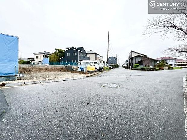 周辺環境や、お客様のご希望に合った物件も一緒にご案内を致します。住宅ローンアドバイザーによるご相談も承ります。当社はお問い合わせに即対応します！お待たせしません！