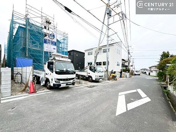 周辺環境や、お客様のご希望に合った物件も一緒にご案内を致します。住宅ローンアドバイザーによるご相談も承ります。当社はお問い合わせに即対応します!お待たせしません!