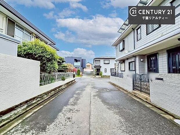 周辺環境や、お客様のご希望に合った物件も一緒にご案内を致します。住宅ローンアドバイザーによるご相談も承ります。当社はお問い合わせに即対応します!お待たせしません!