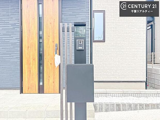 物件探しのご条件・ご要望・ご質問など、何なりと弊社スタッフまでお申し付けください!不動産に関することなら、どのようなことでも誠心誠意対応させて頂きます。