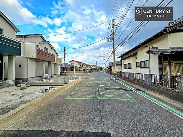 周辺環境や、お客様のご希望に合った物件も一緒にご案内を致します。住宅ローンアドバイザーによるご相談も承ります。当社はお問い合わせに即対応します!お待たせしません!