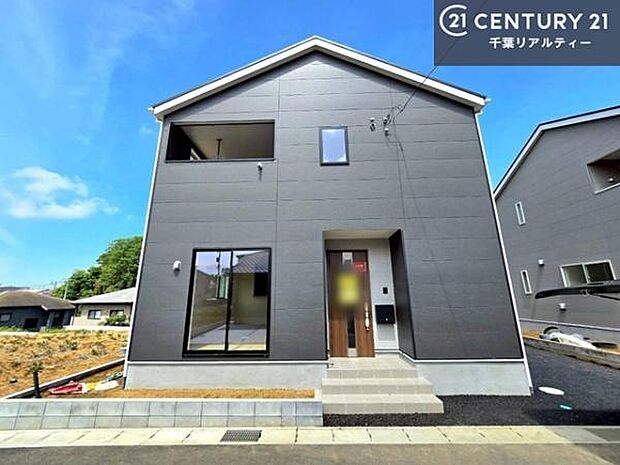 物件探しのご条件・ご要望・ご質問など、何なりと弊社スタッフまでお申し付けください！不動産に関することなら、どのようなことでも誠心誠意対応させて頂きます。