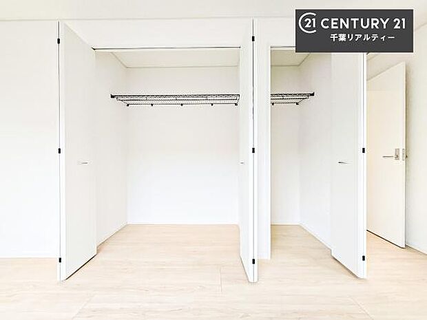 収納が充実しているからこそ、お部屋はいつも広々。掃除や片付けもラクになり、居心地の良い暮らしが続きます。