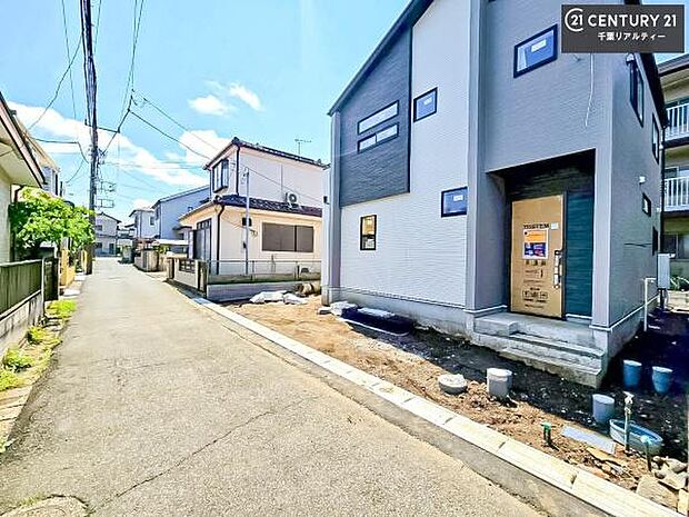 周辺環境や、お客様のご希望に合った物件も一緒にご案内を致します。住宅ローンアドバイザーによるご相談も承ります。当社はお問い合わせに即対応します！お待たせしません！