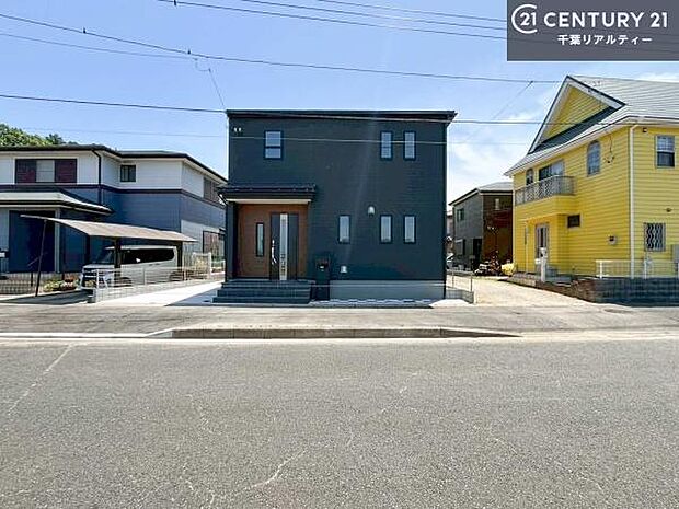 周辺環境や、お客様のご希望に合った物件も一緒にご案内を致します。住宅ローンアドバイザーによるご相談も承ります。当社はお問い合わせに即対応します!お待たせしません!