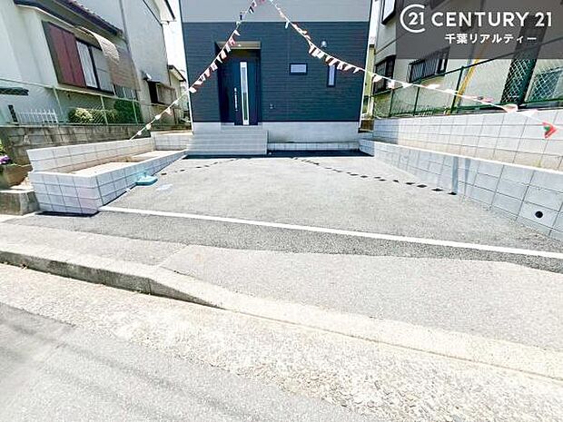 カースペース付きなのでマイカーをお持ちの方も安心ですね!ぜひ現地にてお確かめくださいませ!
