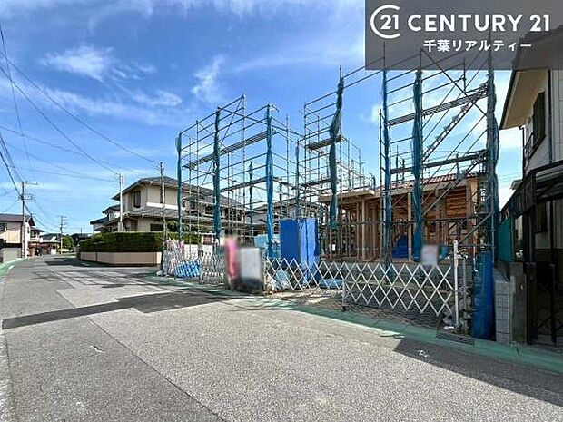 周辺環境や、お客様のご希望に合った物件も一緒にご案内を致します。住宅ローンアドバイザーによるご相談も承ります。当社はお問い合わせに即対応します！お待たせしません！