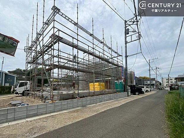 周辺環境や、お客様のご希望に合った物件も一緒にご案内を致します。住宅ローンアドバイザーによるご相談も承ります。当社はお問い合わせに即対応します!お待たせしません!