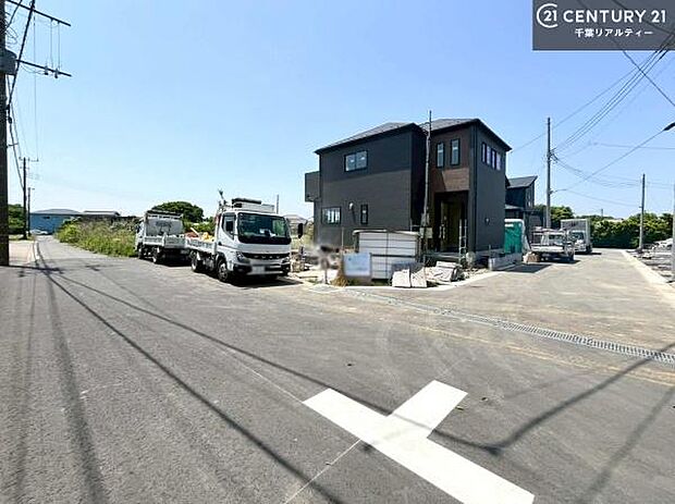 周辺環境や、お客様のご希望に合った物件も一緒にご案内を致します。住宅ローンアドバイザーによるご相談も承ります。当社はお問い合わせに即対応します！お待たせしません！