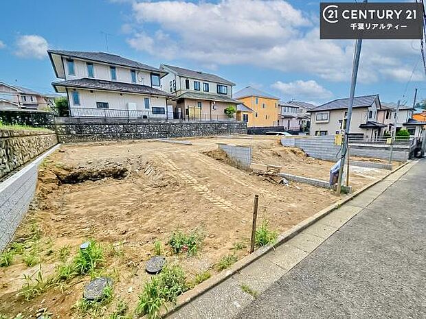 周辺環境や、お客様のご希望に合った物件も一緒にご案内を致します。住宅ローンアドバイザーによるご相談も承ります。当社はお問い合わせに即対応します！お待たせしません！