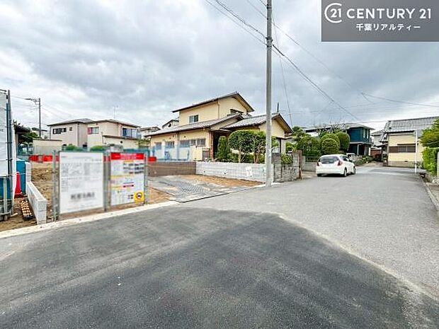 周辺環境や、お客様のご希望に合った物件も一緒にご案内を致します。住宅ローンアドバイザーによるご相談も承ります。当社はお問い合わせに即対応します！お待たせしません！