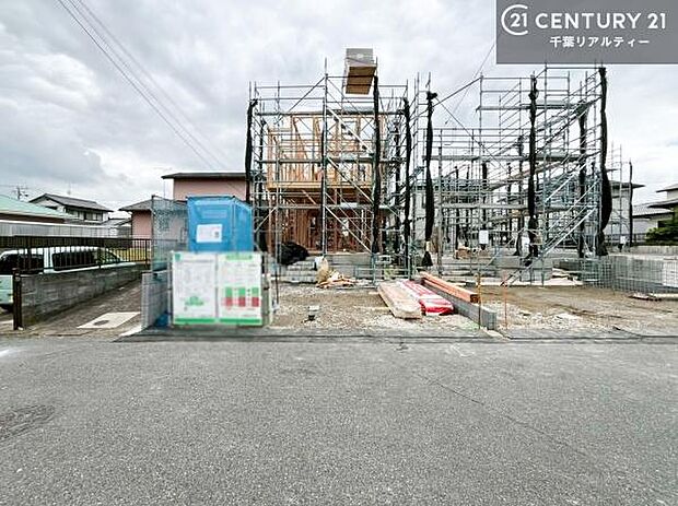 心ゆくまで現地をご覧いただけるよう、即日案内のご用意も整えております。お気軽にお問い合わせの上、理想の暮らしへの一歩をお進めください!