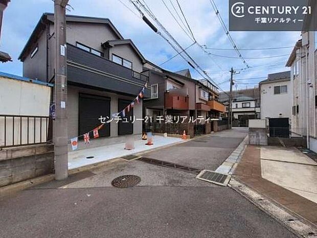 周辺環境や、お客様のご希望に合った物件も一緒にご案内を致します。住宅ローンアドバイザーによるご相談も承ります。当社はお問い合わせに即対応します!お待たせしません!