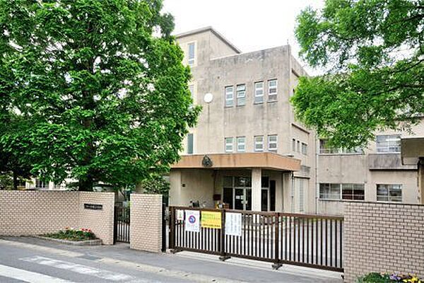 千葉市立宮崎小学校まで710m