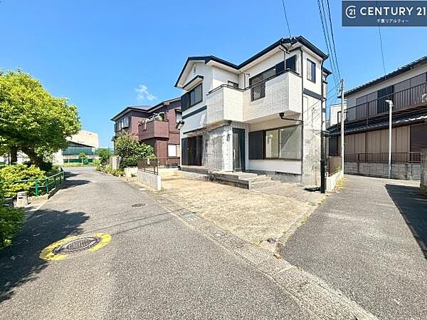 周辺環境や、お客様のご希望に合った物件も一緒にご案内を致します。住宅ローンアドバイザーによるご相談も承ります。当社はお問い合わせに即対応します！お待たせしません！