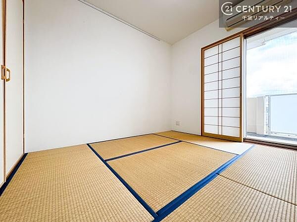 日本人の心感じる「和」の空間。井草の香り漂う空間は癒しのひと時を演出してくれます！リラックス効果があるので快適に過ごせそうです。