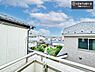 その他：落ち着きある住宅街です！周囲には高い建物がなく、空が広く開放感があり、陽当たりを大きく遮られることもありません！気持ちの良い風が通り抜ける街並みです！