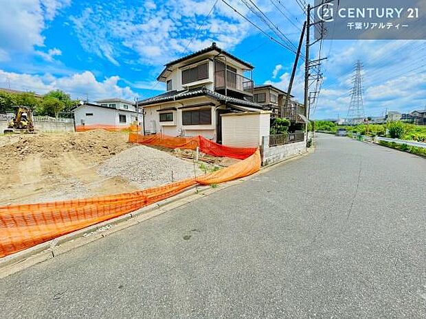 周辺環境や、お客様のご希望に合った物件も一緒にご案内を致します。住宅ローンアドバイザーによるご相談も承ります。当社はお問い合わせに即対応します！お待たせしません！