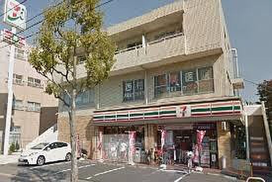 セブンイレブン千葉北小仲台店まで587m