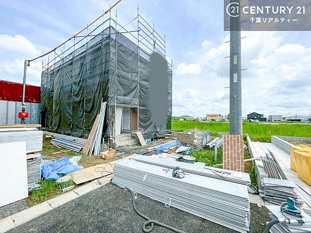 心ゆくまで現地をご覧いただけるよう、即日案内のご用意も整えております。お気軽にお問い合わせの上、理想の暮らしへの一歩をお進めください!