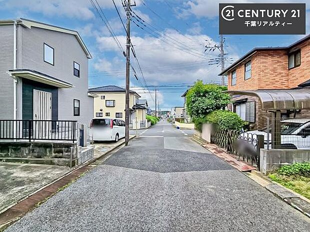 周辺環境や、お客様のご希望に合った物件も一緒にご案内を致します。住宅ローンアドバイザーによるご相談も承ります。当社はお問い合わせに即対応します!お待たせしません!
