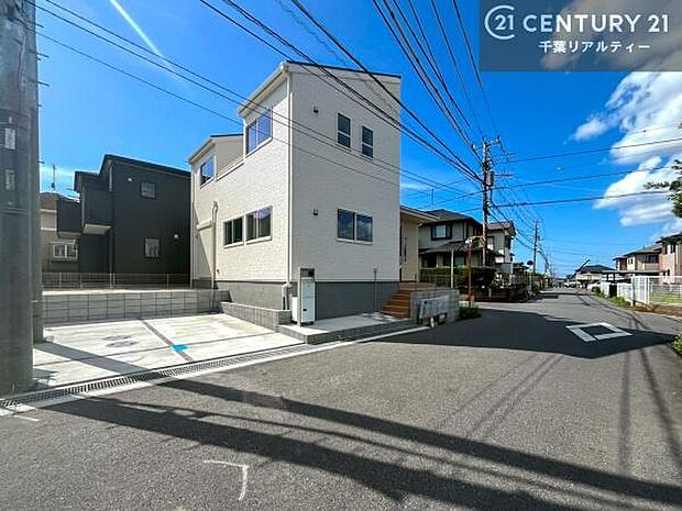 周辺環境や、お客様のご希望に合った物件も一緒にご案内を致します。住宅ローンアドバイザーによるご相談も承ります。当社はお問い合わせに即対応します！お待たせしません！