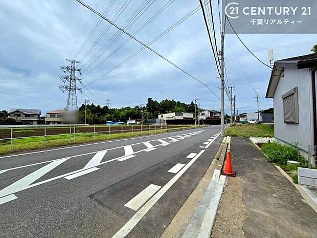 周辺環境や、お客様のご希望に合った物件も一緒にご案内を致します。住宅ローンアドバイザーによるご相談も承ります。当社はお問い合わせに即対応します!お待たせしません!
