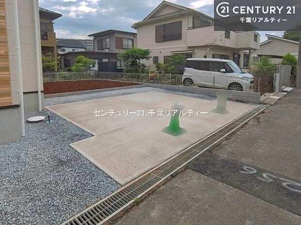 カースペース付きなのでマイカーをお持ちの方も安心ですね!ぜひ現地にてお確かめくださいませ!