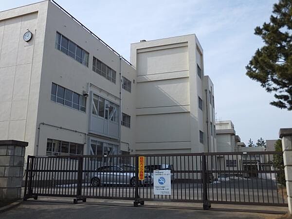 千葉市立幕張西中学校まで2116m