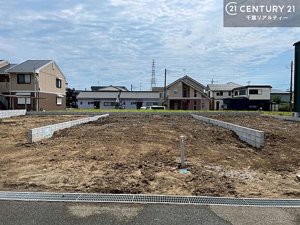 物件探しのご条件・ご要望・ご質問など、何なりと弊社スタッフまでお申し付けください!不動産に関することなら、どのようなことでも誠心誠意対応させて頂きます。