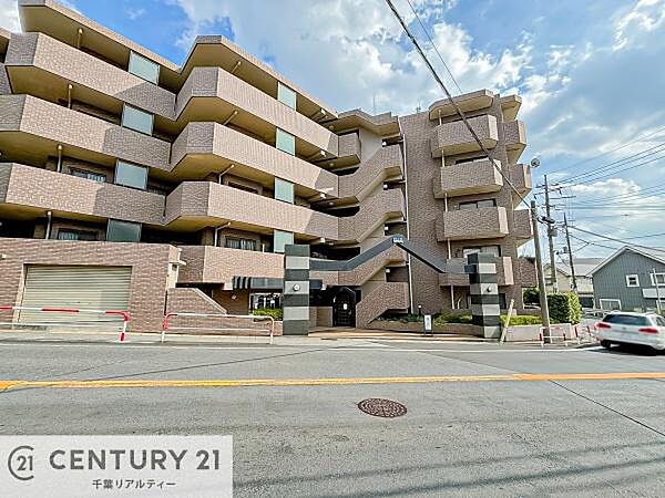 物件探しのご条件・ご要望・ご質問など、何なりと弊社スタッフまでお申し付けください！不動産に関することなら、どのようなことでも誠心誠意対応させて頂きます。