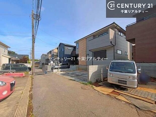 周辺環境や、お客様のご希望に合った物件も一緒にご案内を致します。住宅ローンアドバイザーによるご相談も承ります。当社はお問い合わせに即対応します!お待たせしません!