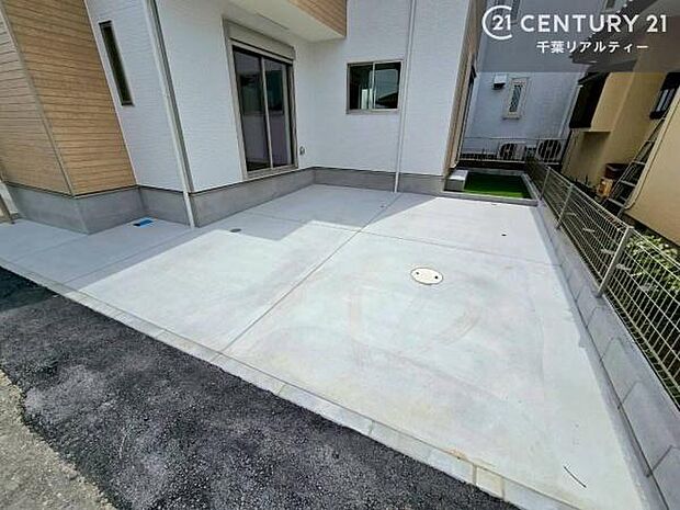 カースペース付きなのでマイカーをお持ちの方も安心ですね!ぜひ現地にてお確かめくださいませ!