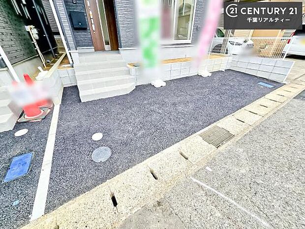 カースペース付きなのでマイカーをお持ちの方も安心ですね!ぜひ現地にてお確かめくださいませ!