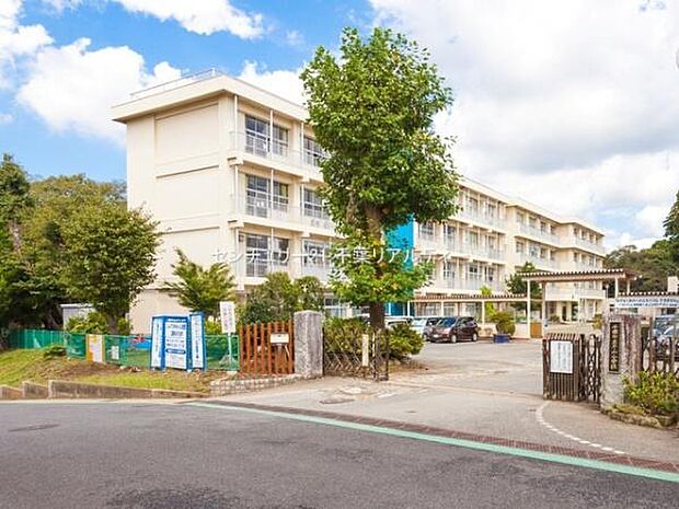 千葉市立平山小学校まで1400m