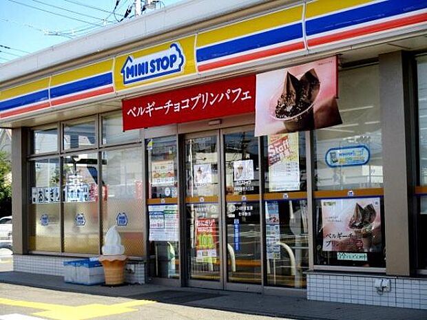 ミニストップ四街道栗山店まで627m