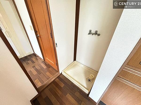 内見はいつでも可能となっておりますので、ご都合に合わせて柔軟にご案内いたします。実際の室内や設備、日当たりや周辺環境などもあわせてご確認いただけますので、お気軽にお問い合わせください。
