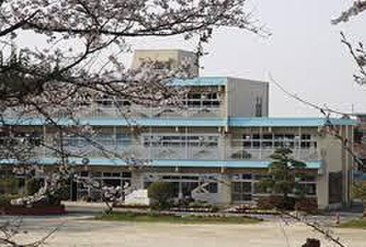 市原市立有秋西小学校まで595m