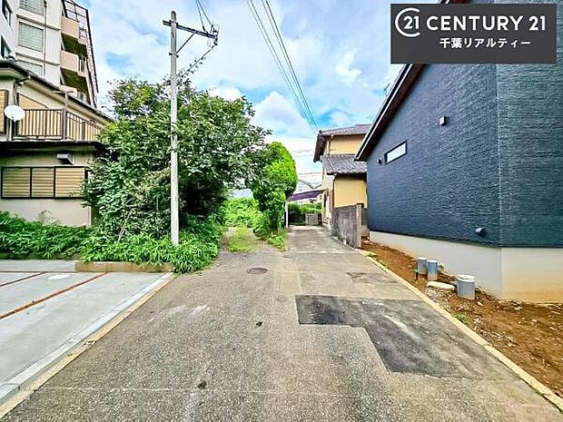 周辺環境や、お客様のご希望に合った物件も一緒にご案内を致します。住宅ローンアドバイザーによるご相談も承ります。当社はお問い合わせに即対応します!お待たせしません!
