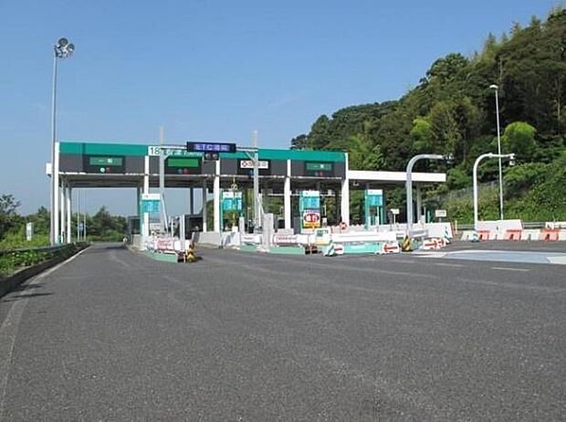 君津インターチェンジまで2830m
