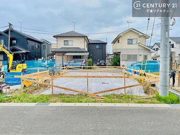 建築途中だからこそ分かる構造のしっかりさ。完成後は理想の住まいとしてお迎えします。これから仕上がる内装にも注目!新生活が楽しみになる住まいです。
