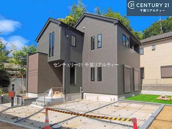 間もなく完成です！完成が楽しみですね。周辺環境や他物件もまとめてご案内可能です！不動産の事ならどんな事でもお気軽にご相談ください。