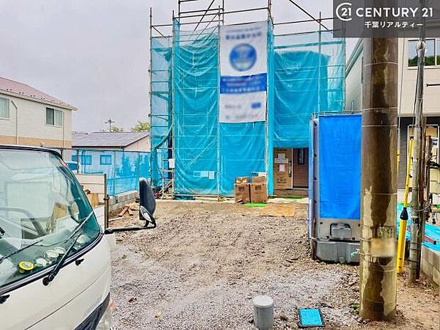 建築途中だからこそ分かる構造のしっかりさ。完成後は理想の住まいとしてお迎えします。これから仕上がる内装にも注目!新生活が楽しみになる住まいです。